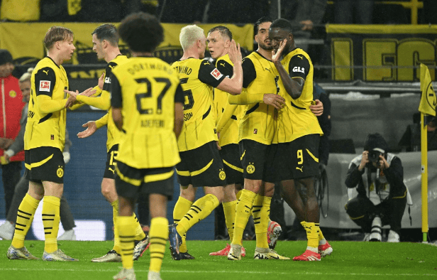 lol 赛事直播-今晨体能课后；多特蒙德豪取连胜备战德甲；引发热议；训练强度明显提升的简单介绍