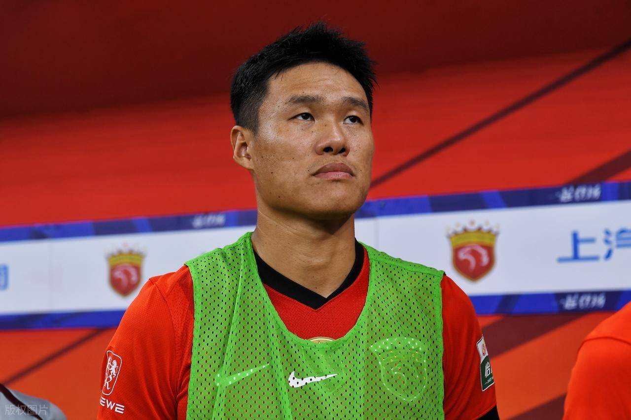 lol 赛事直播-包含里程碑夜上海海港队长鼓劲，法甲转会期刷纪录，话题不断，控场能力受关注的词条