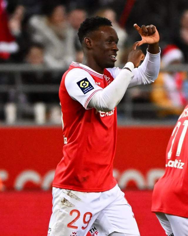 lol 更新补丁-布莱顿关键时刻调整名单，志在法甲名次提升，更衣室稳定，年轻球员得到机会的简单介绍