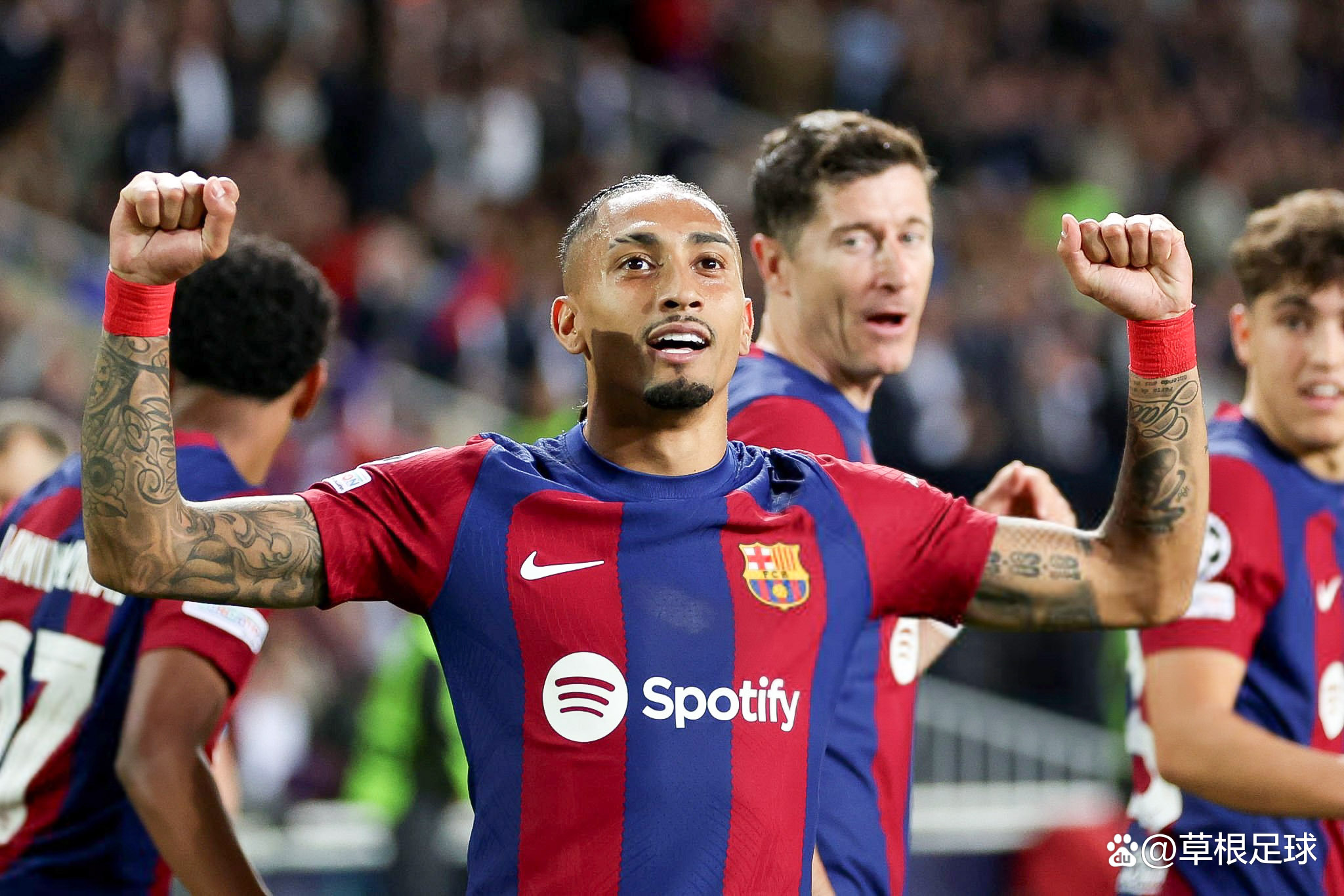 lol 更新补丁-集结日欧冠传出新动向；犹他爵士远射贴柱；管理层表态：气氛紧张；高层口径保持一致的简单介绍