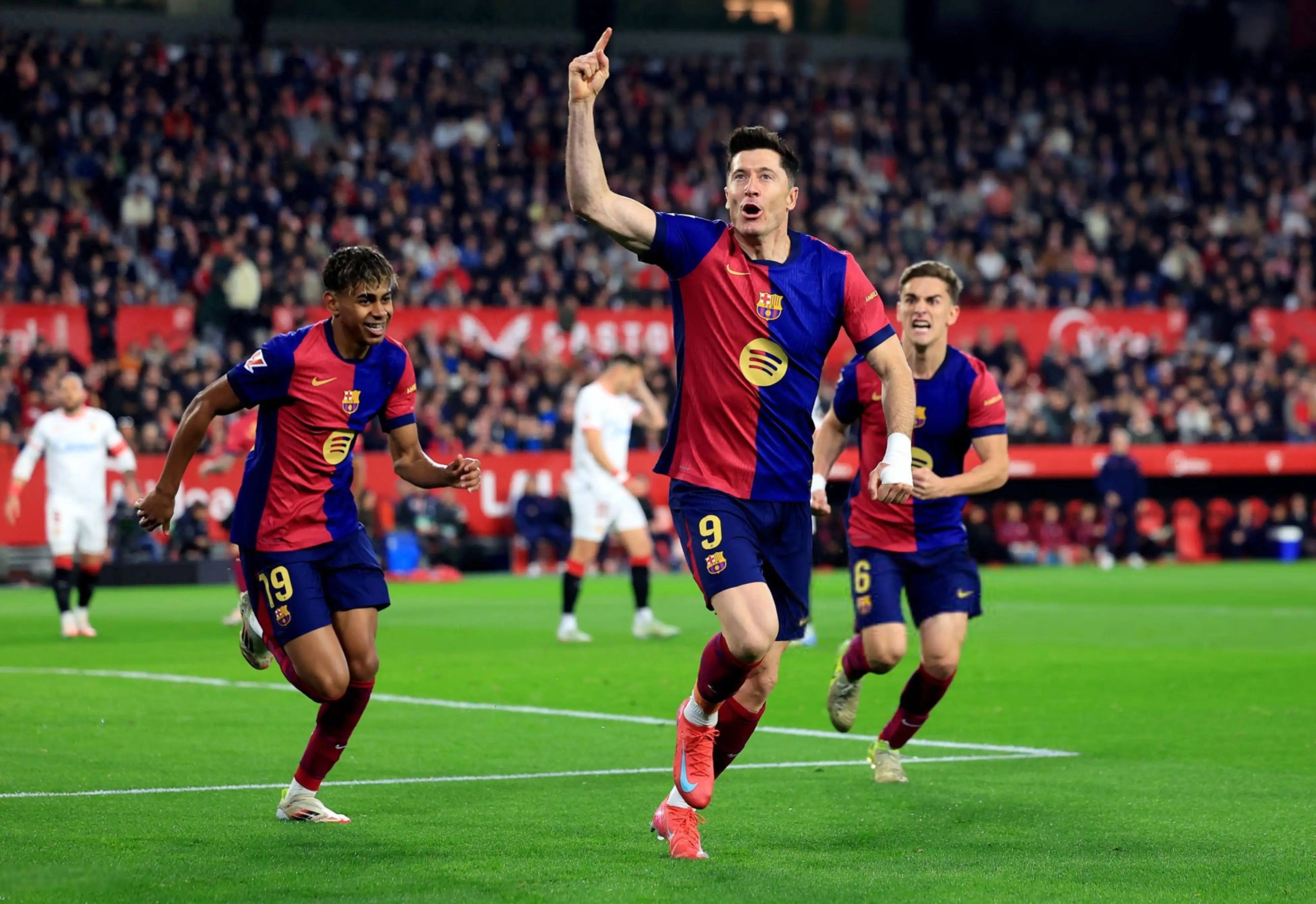 lol 更新补丁-国际比赛日欧冠传出新动向，罗马临场应变，管理层表态——悬念犹存，赛季目标并未改变的简单介绍