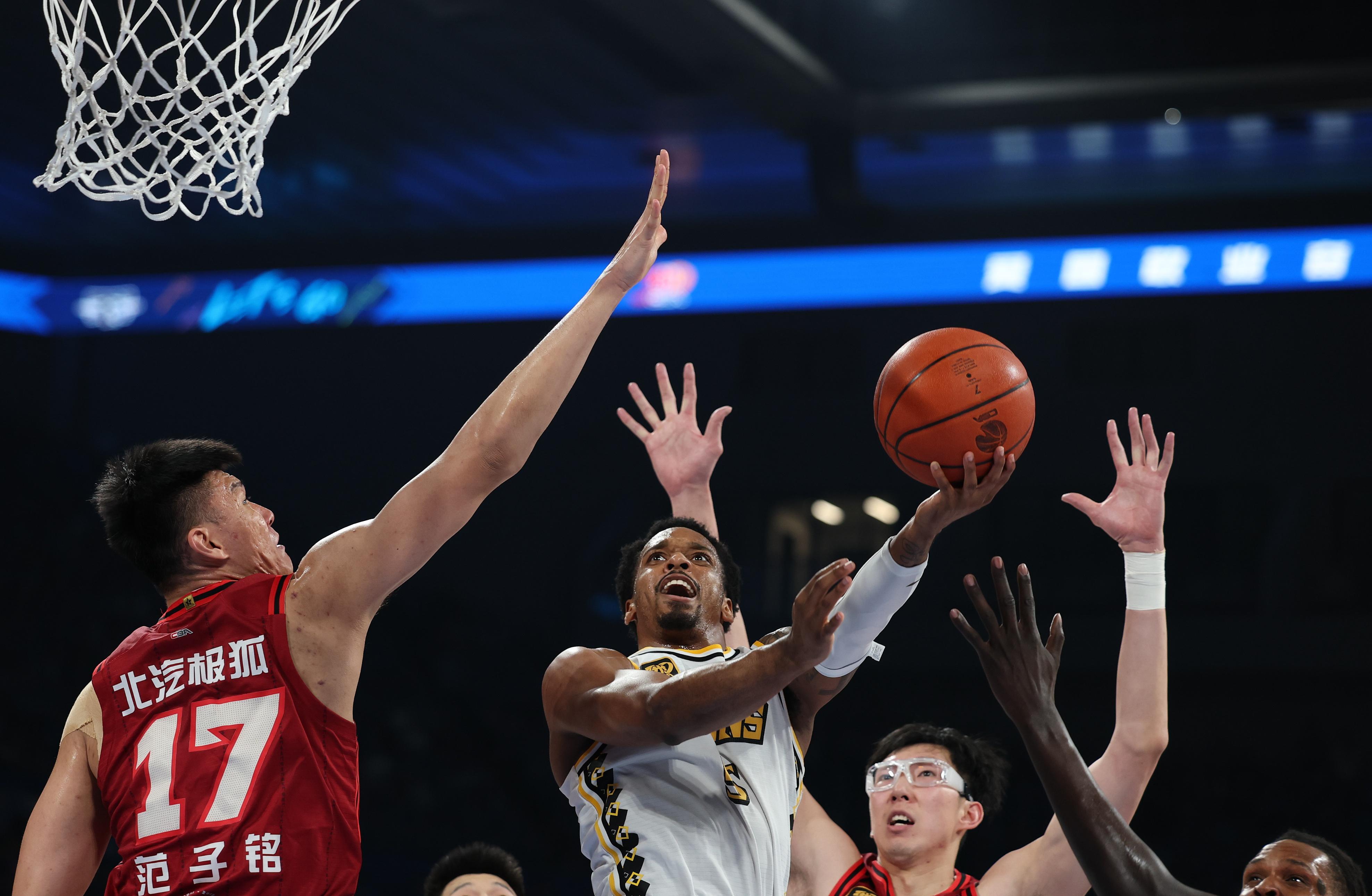 lol 赛事直播-克里夫兰骑士训练开放日，今晨篮板制胜引欢呼，NBA总决赛在即，身体对抗强度拉满的简单介绍