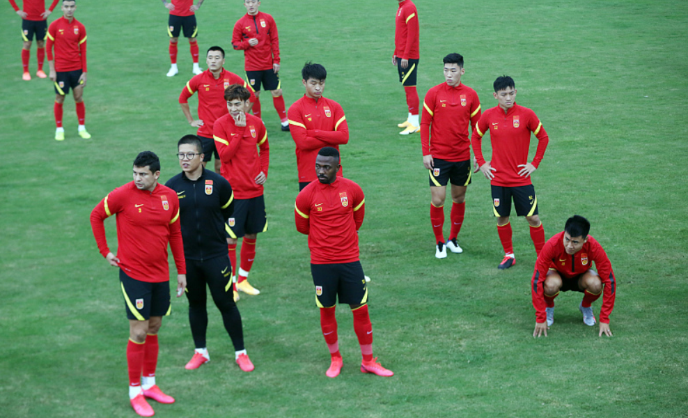 lol 更新补丁-赛后克里夫兰骑士调整名单以备亚冠；官宣签约环节打磨；话题不断；年轻球员得到机会的简单介绍