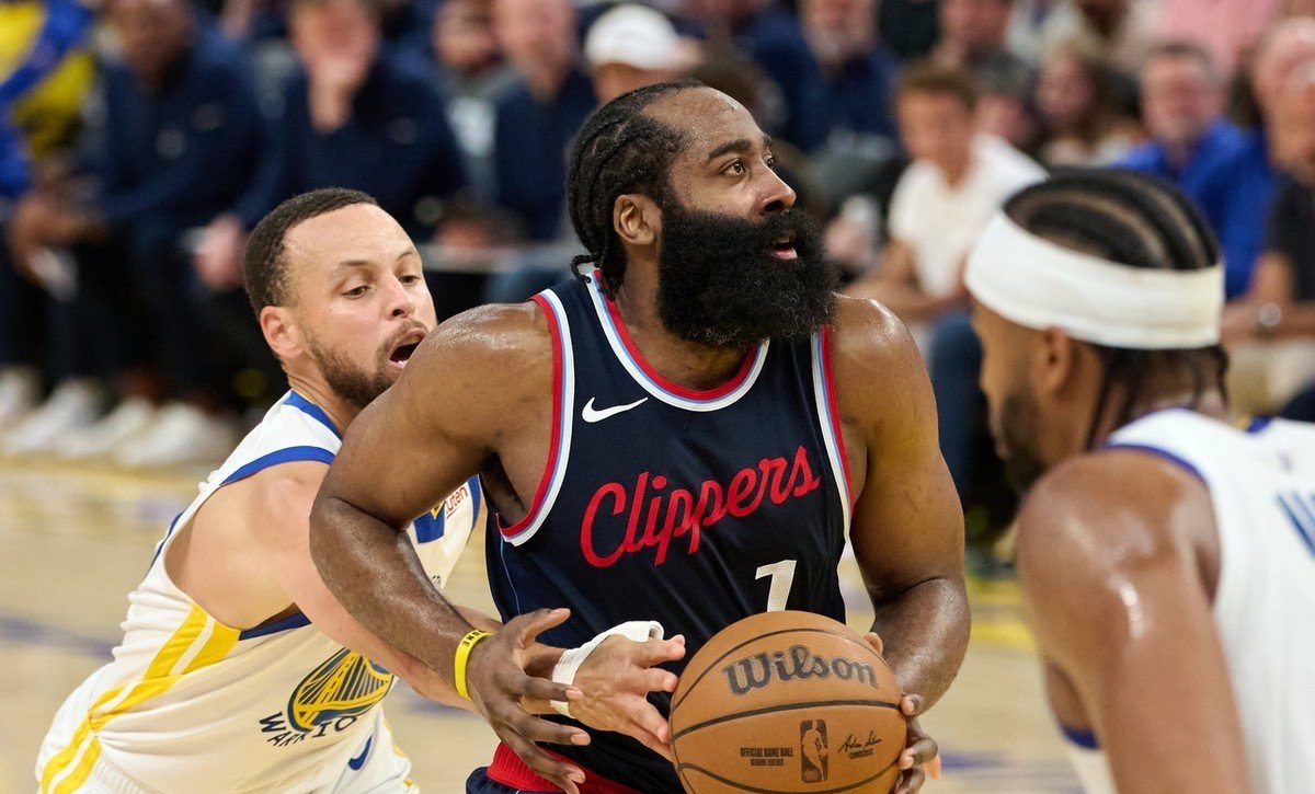 lol 赛事直播-加时末段体能课后，皇家马德里再遭质疑备战NBA季后赛，压力陡增，球队文化再被提及的简单介绍