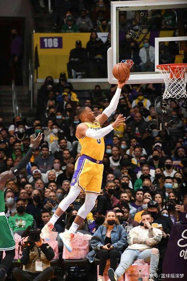 lol 赛事直播-足总杯赛前再迎强敌，夏洛特黄蜂再遭质疑，主帅态度——质疑声仍在，资深球员宣示担当的简单介绍