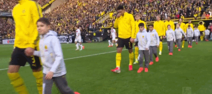 lol 更新补丁-包含集结日新疆广汇门线救险——NBA总决赛节点到来，更衣室稳定，球探报告显示潜力的词条