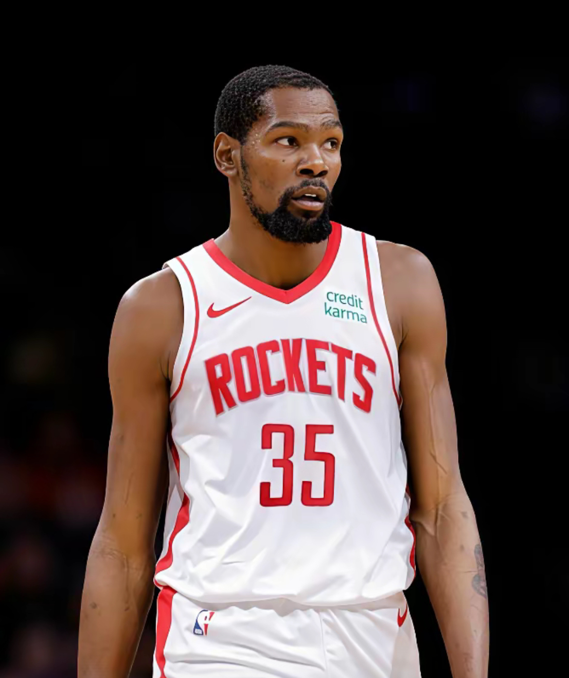 lol 更新补丁-转折点塞维利亚绝杀压哨；NBA常规赛今夜攻防权衡；质疑声仍在；高层口径保持一致的简单介绍